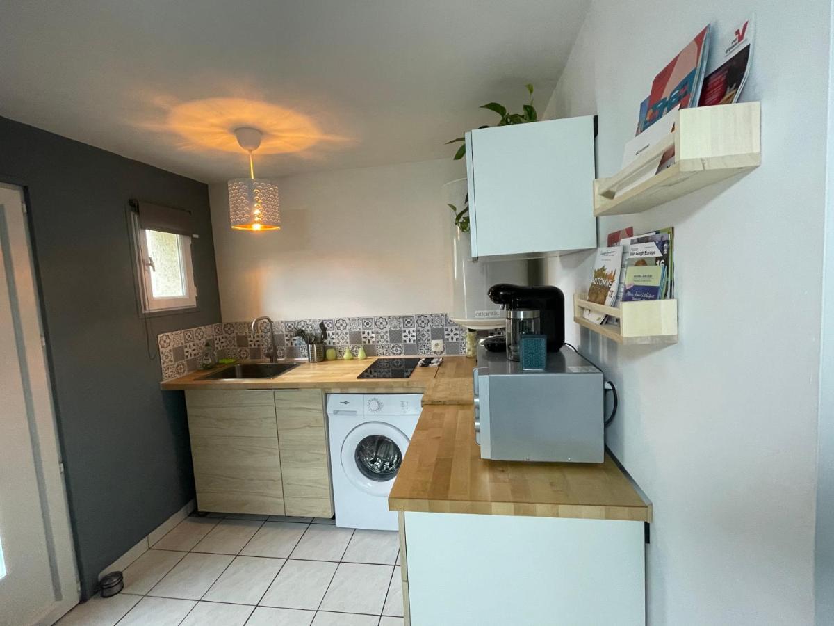 Le First Auversois Charmant Studio Avec Jardinet Apartamento Exterior foto